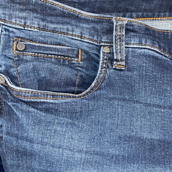 Kut Catherine  boyfriend denim 
22W - Picture 6 of 7